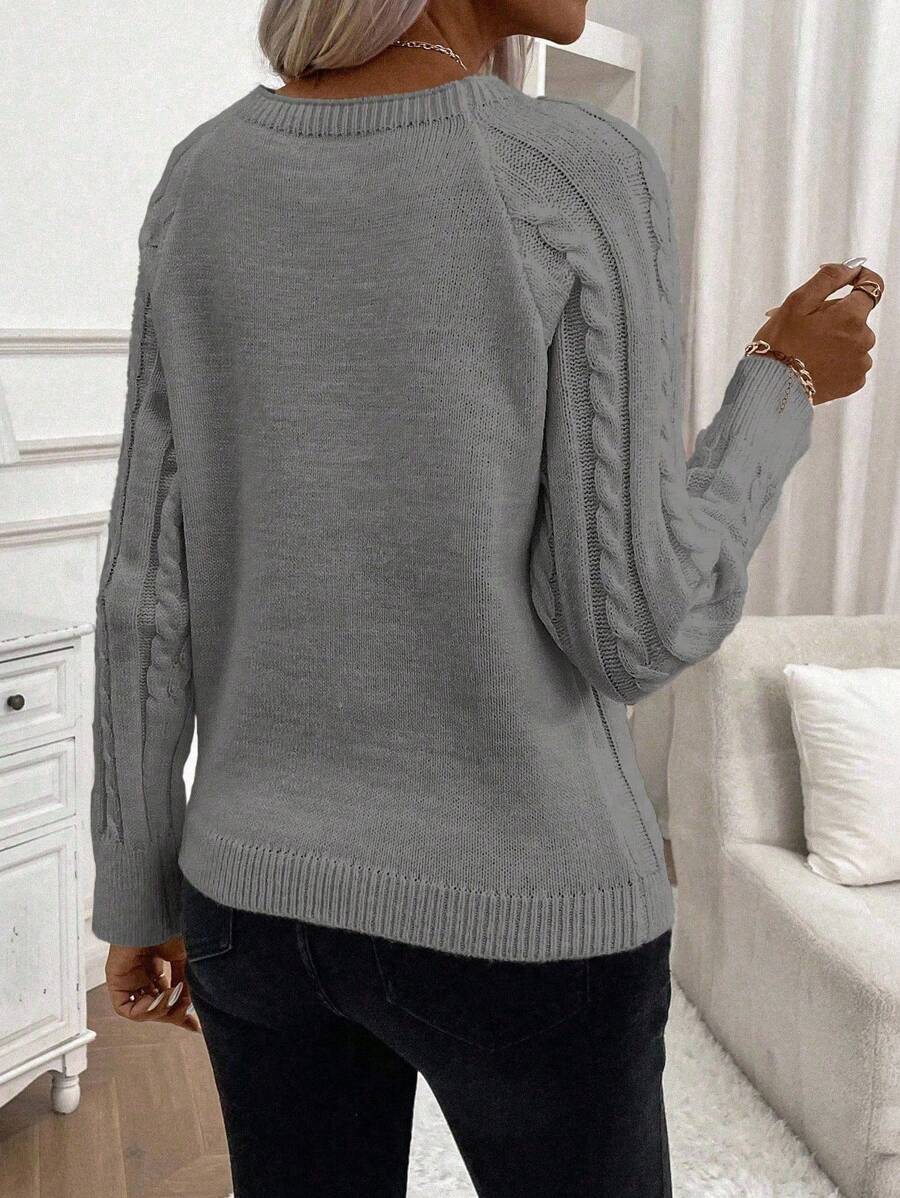 ASTRELLA – Ladies’ Button-Detail Cable Knit Jumper