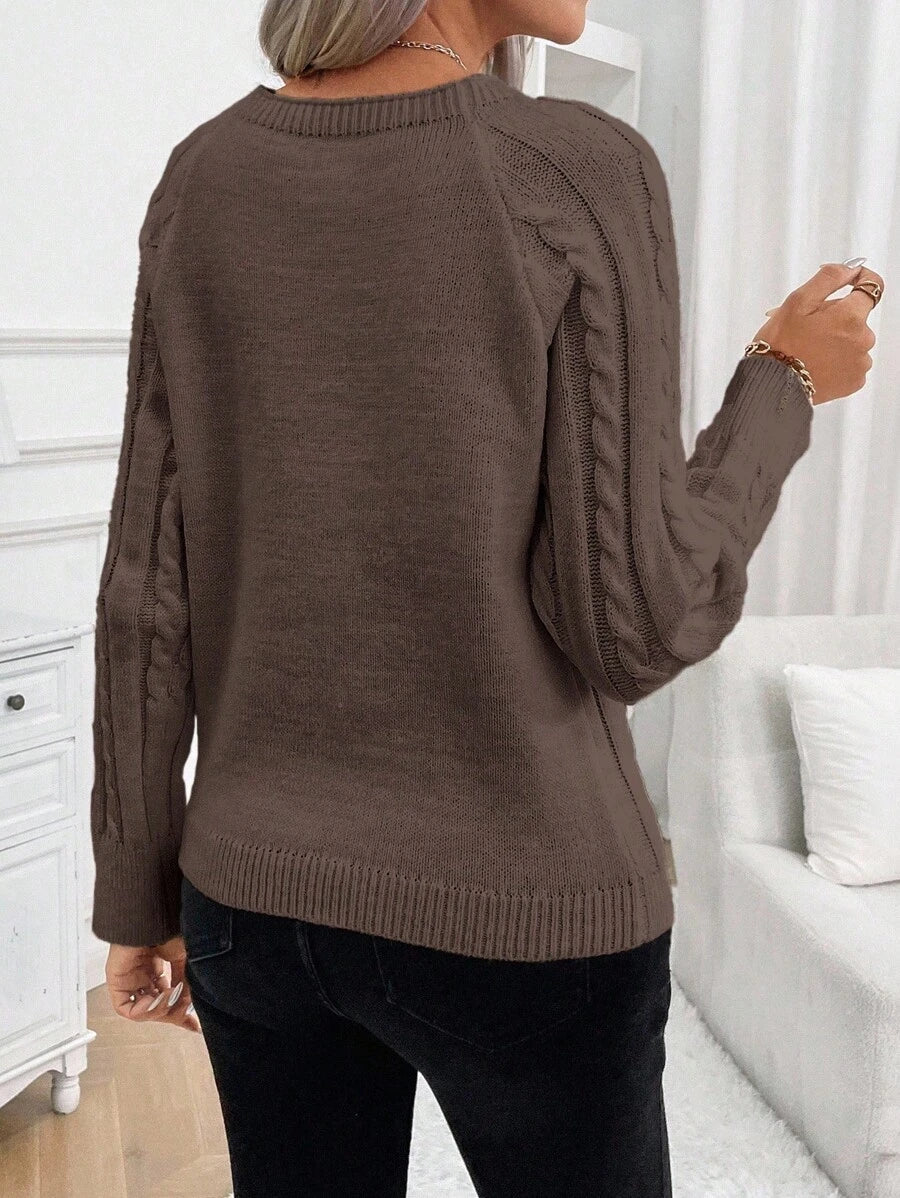 ASTRELLA – Ladies’ Button-Detail Cable Knit Jumper