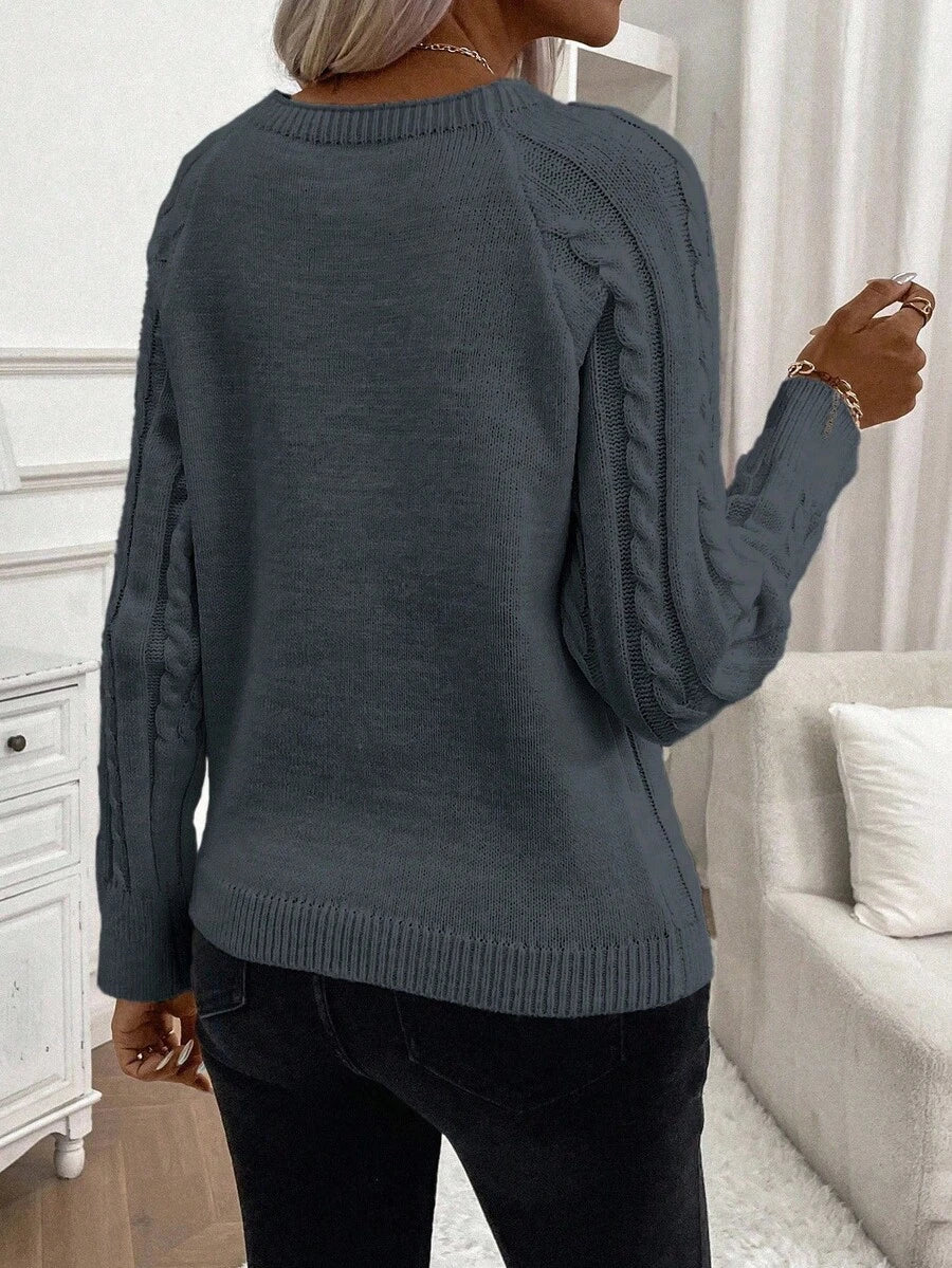 ASTRELLA – Ladies’ Button-Detail Cable Knit Jumper